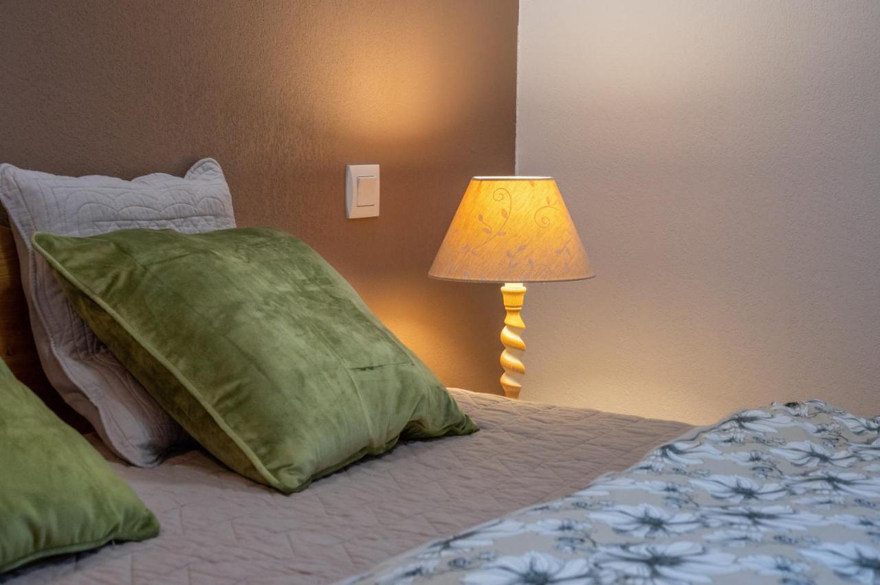 Appartement 6 Couchages Au Pied Des Pistes A Orcieres 2 Chambres, Balcon Et Parking Couvert Luaran gambar